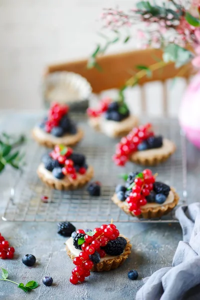 Çiğ beyaz çikolatalı cheesecake turtası...