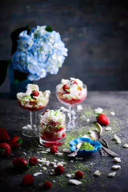 Vegan Berryy Eton cam karışıklığı. Tarz mahsulü. Seçici odaklanma.