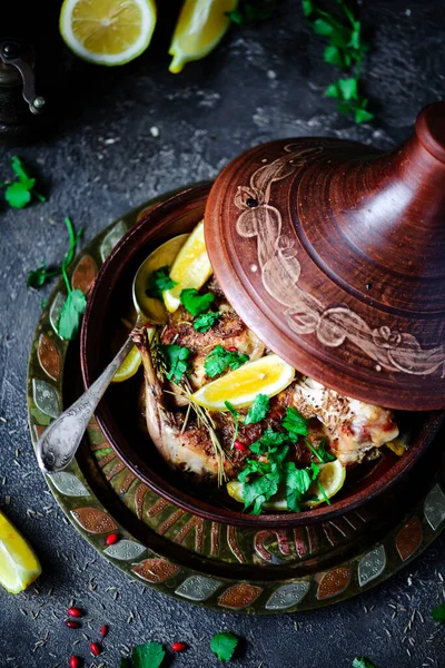 Králík Citronem Tajine Style Rustic Selective Focus — Stock fotografie