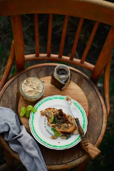 Crostini Gelee Häppchen Für Kaninchen Foto Selektiver Fokus Freien — Stockfoto