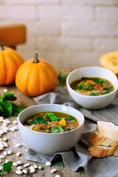 Toscanska Vita Bönor Och Butternut Squash Soppa Style Rustic Selective — Stockfoto