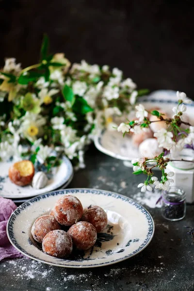 Ricotta Munkar Med Lavendel Stil Vintage Selective Fokus — Stockfoto