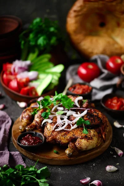 Chicken Tabaka Traditional Georgian Dish Style Rustic Selective Focus — Stock Photo, Image