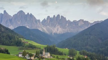 Santa Maddalena Val Di Funes