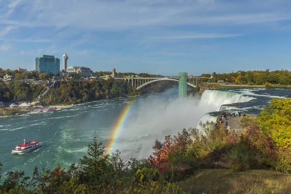 Nsanlar Niagara Şelalesi Nin Amerikan Tarafından Muhteşem Manzarasına Hayran — Stok fotoğraf