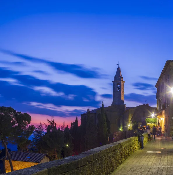 Θέα Μετά Ηλιοβασίλεμα Στα Αρχαία Τείχη Της Pienza Τοσκάνη Ιταλία — Φωτογραφία Αρχείου