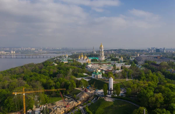 Kiev Pechersk Lavra Nın Hava Manzarası Güneşin Batışından Aydınlanıyor Kyiv — Stok fotoğraf