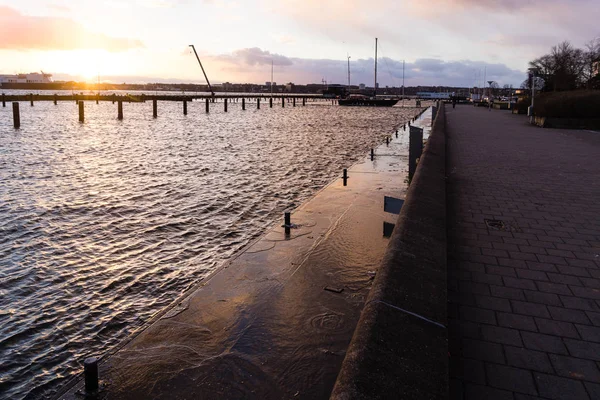 Kiel, Germany. 5th January, 2017. Kiel, Capital of Schleswig-Holstein, North Germany, after storm front 