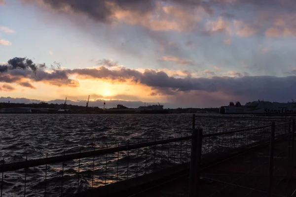 Kiel na storm front "Axel" en een stormvloed is heengegaan — Stockfoto