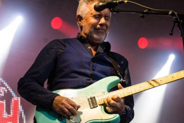 Kiel, Almanya - 18th Haziran 2017: Band Manfred Mann'ın dünya grup Kieler Woche 2017 sırasında Hoern sahne alanı'nda gerçekleştiriyor