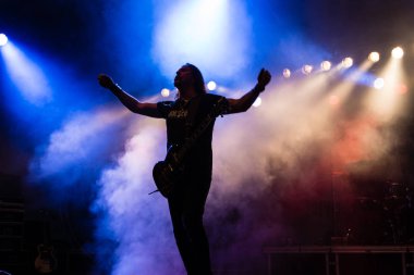 Kiel, Almanya - 18th Haziran 2017: AC/DC Tribute Band Bon Scott Kieler Woche 2017 sırasında gerçekleştiriyor 