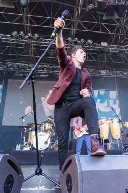 Kiel, Almanya - 17 Haziran 2017: Michael Patrick Kelly Kieler Woche 2017 ilk gününde Rathaus sahnede