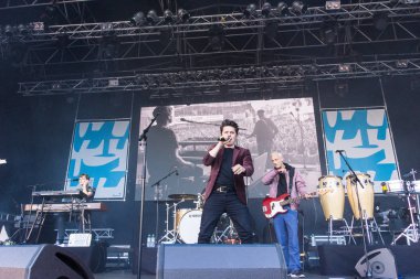Kiel, Almanya - 17 Haziran 2017: Michael Patrick Kelly Kieler Woche 2017 ilk gününde Rathaus sahnede