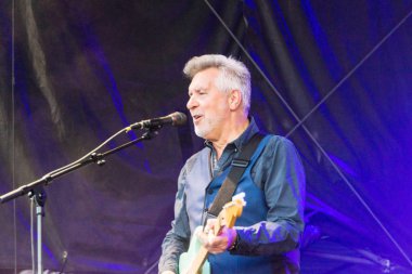 Kiel, Almanya - 18th Haziran 2017: Band Manfred Mann'ın dünya grup Kieler Woche 2017 sırasında Hoern sahne alanı'nda gerçekleştiriyor