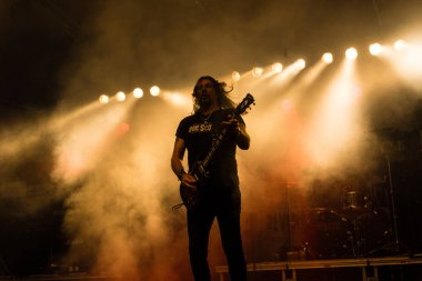 Kiel, Almanya - 19 Haziran 2017: Rapçi Samy Deluxe Hoern sahne alanı'nda Kieler Woche 2017 sırasında gerçekleştiriyor