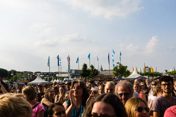 Kiel Deutschland Juni 2017 Der Singersongwriter Pohlmann Steht Während Der — Stockfoto