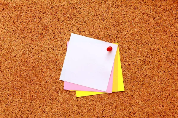 White sticky notes on a cork board — Stock Photo, Image