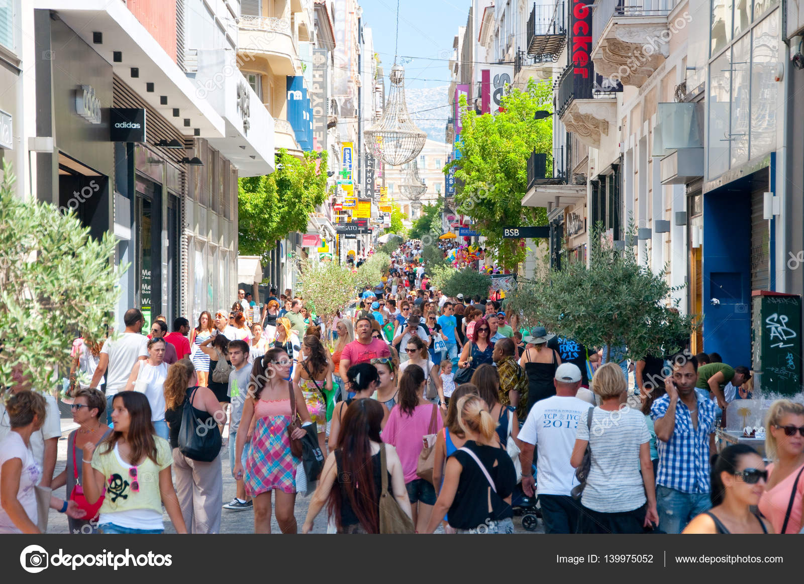 традиции греции. греция афины парфенон туристы. афинский акрополь и туристы. площадь населения греции. площадь греции в кв.