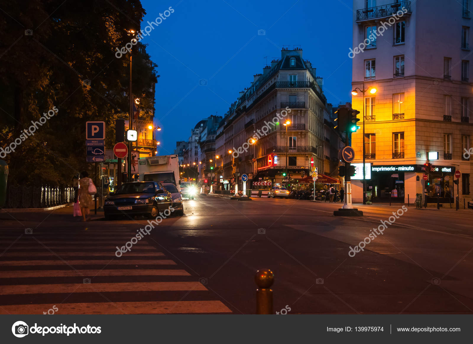 Paris France August Parisian Street Night People Street August