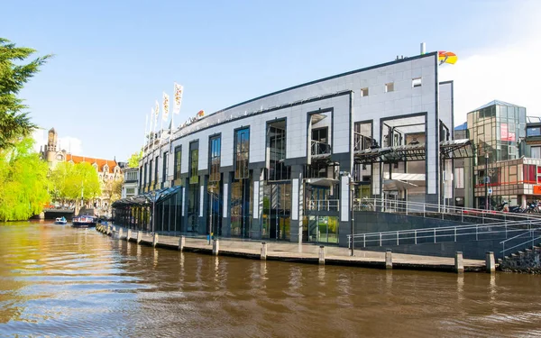 Amsterdam Nisan Holland Casino Singelgrachtkering Üzerinde Canal Nisan 2015 Içinde — Stok fotoğraf