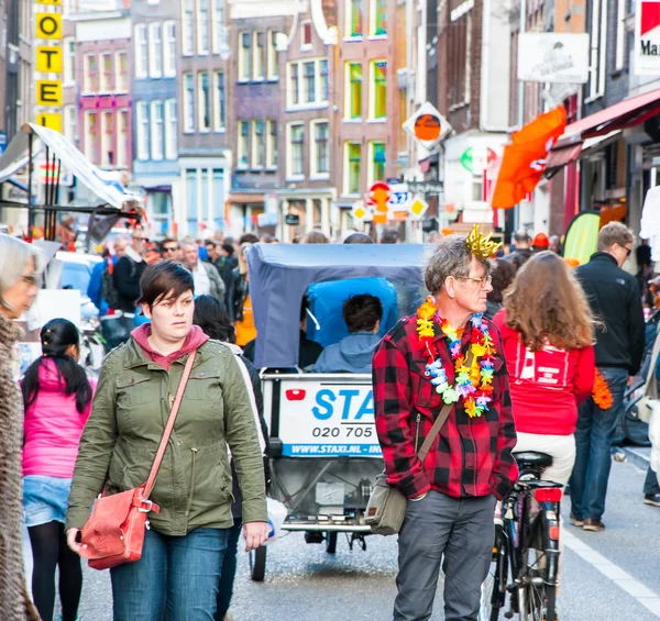 Amsterdam Netherlands Busy Street King Day April 2015 Amsterdam Netherlands — Stock Photo, Image