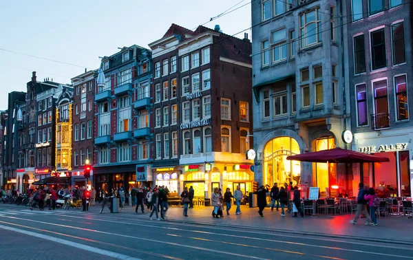 Amsterdam Abril Vida Nocturna Calle Rokin Durante Abril 2015 Ámsterdam — Foto de Stock