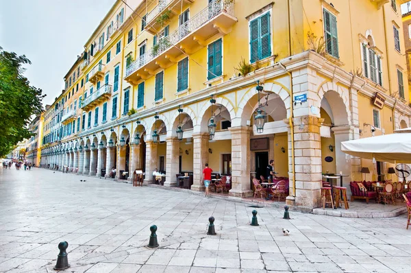 Corfu Agosto Listón Corfú Ciudad Kerkyra Durante Mediodía Con Fila — Foto de Stock