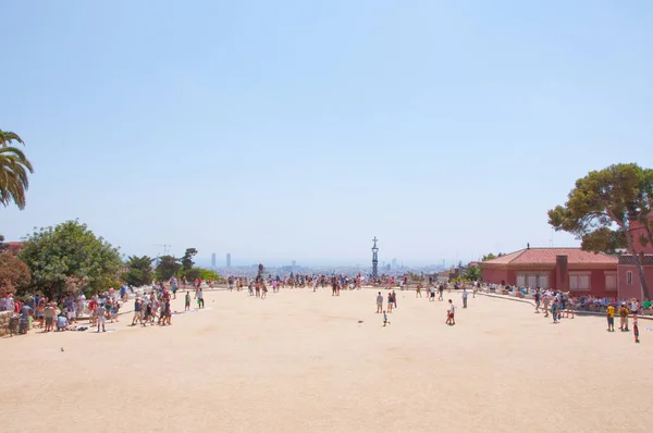 Barcellona Luglio Panorama Barcellona Park Guell Folla Persone Andare Visitare — Foto Stock