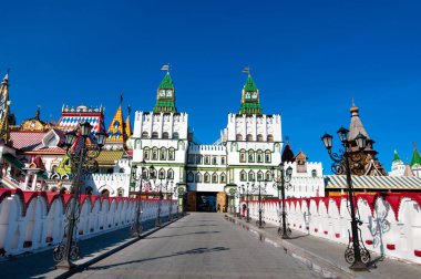Köprü, Rusya'nın Moskova Izmailovsky Kremlin.