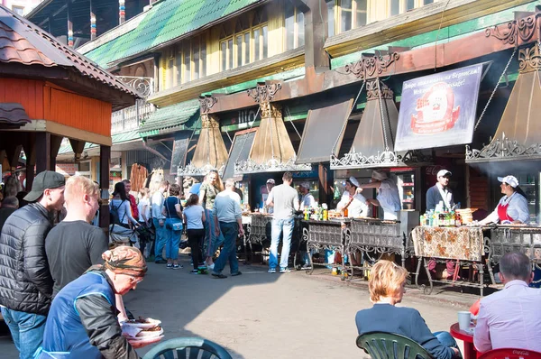 Moscow Russia May 2018 Daily Flea Market Full People Izmailovo — Stock Photo, Image