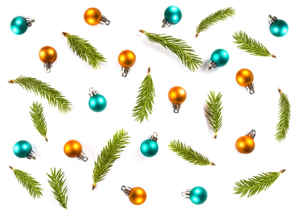 Noel kompozisyonu. Yılbaşı ağacı dallarından yapılmış desen... — Stok fotoğraf