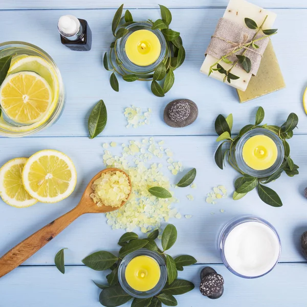 Candles and spa, lemon — Stock Photo, Image