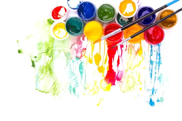 Farben und Pinsel in der Zusammensetzung — Stockfoto