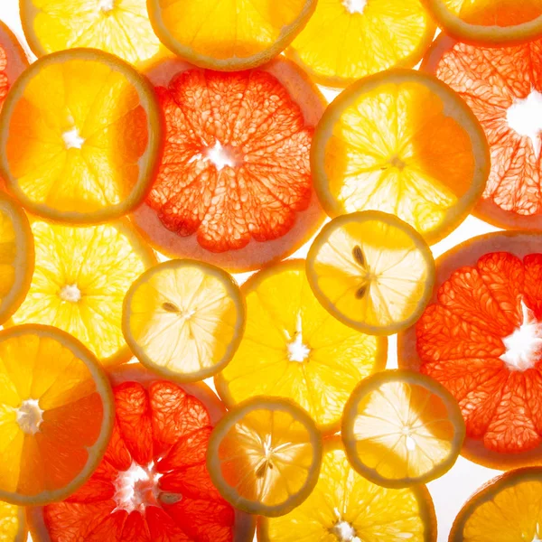 多彩的柑橘类水果切片 — 图库照片