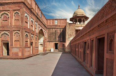 Agra, Hindistan bulunan kırmızı kale.