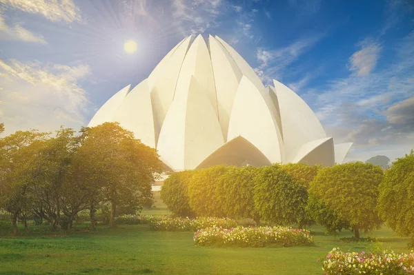 Świątynia lotosu, znajduje się w New Delhi, Indie. — Zdjęcie stockowe
