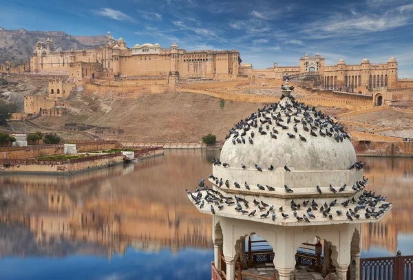 Amer Fort est situé à Amer, Rajasthan, Inde . — Photo