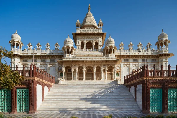 O Jaswant Thada é um cenotáfio localizado em Jodhpur, na Índia — Fotografia de Stock