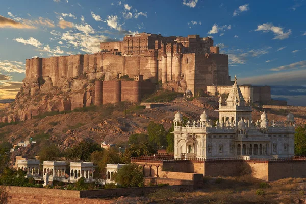 Mehrangarh Fort e Jaswant Thada Mausoléu — Fotografia de Stock