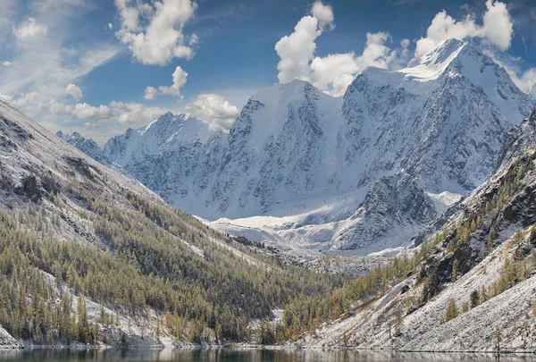 Montagne di Altai, Russia, Siberia . — Foto Stock