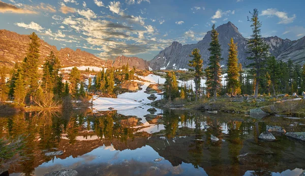 Parque Natural Ergaki Ridge. Krasnoyarsk região Rússia — Fotografia de Stock