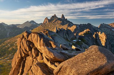 Ergaki Ridge doğa parkı. Krasnoyarsk bölgesi Rusya