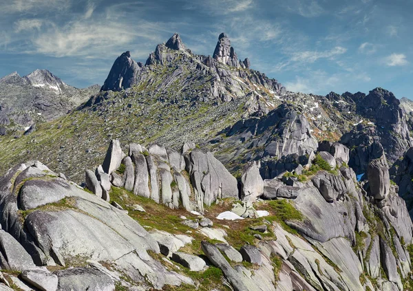 Ergaki Ridge Nature Park. Krasnoyarsk region Ryssland — Stockfoto