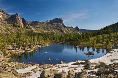 Ergaki Ridge doğa parkı. Krasnoyarsk bölgesi Rusya