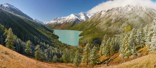 Lago Montaña Rusia Siberia Occidental Paisaje Montaña Con Lago Bosque —  Fotos de Stock