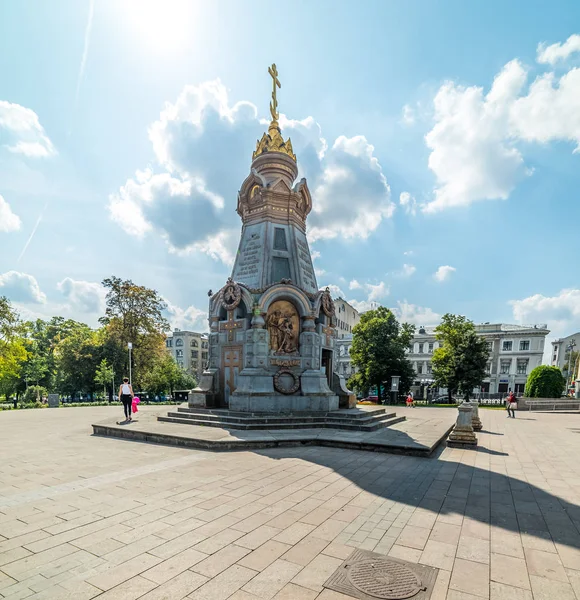 Das ilyinskie vorota Quadrat-das Denkmal den Heldengrenadieren — Stockfoto