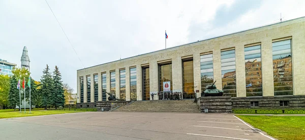 Moskova, Rusya Federasyonu Silahlı Kuvvetleri Merkez Müzesi. Müzenin ana girişi. 09.29.2019.
