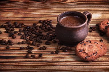 Kahveli kahve ve kahve çekirdekli olsun.