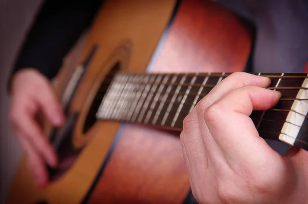 eller ve gitar