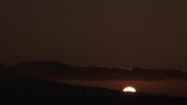 Close Time Lapse Sun Rising Landscape Clear Warm Lit Sky — Stockvideo